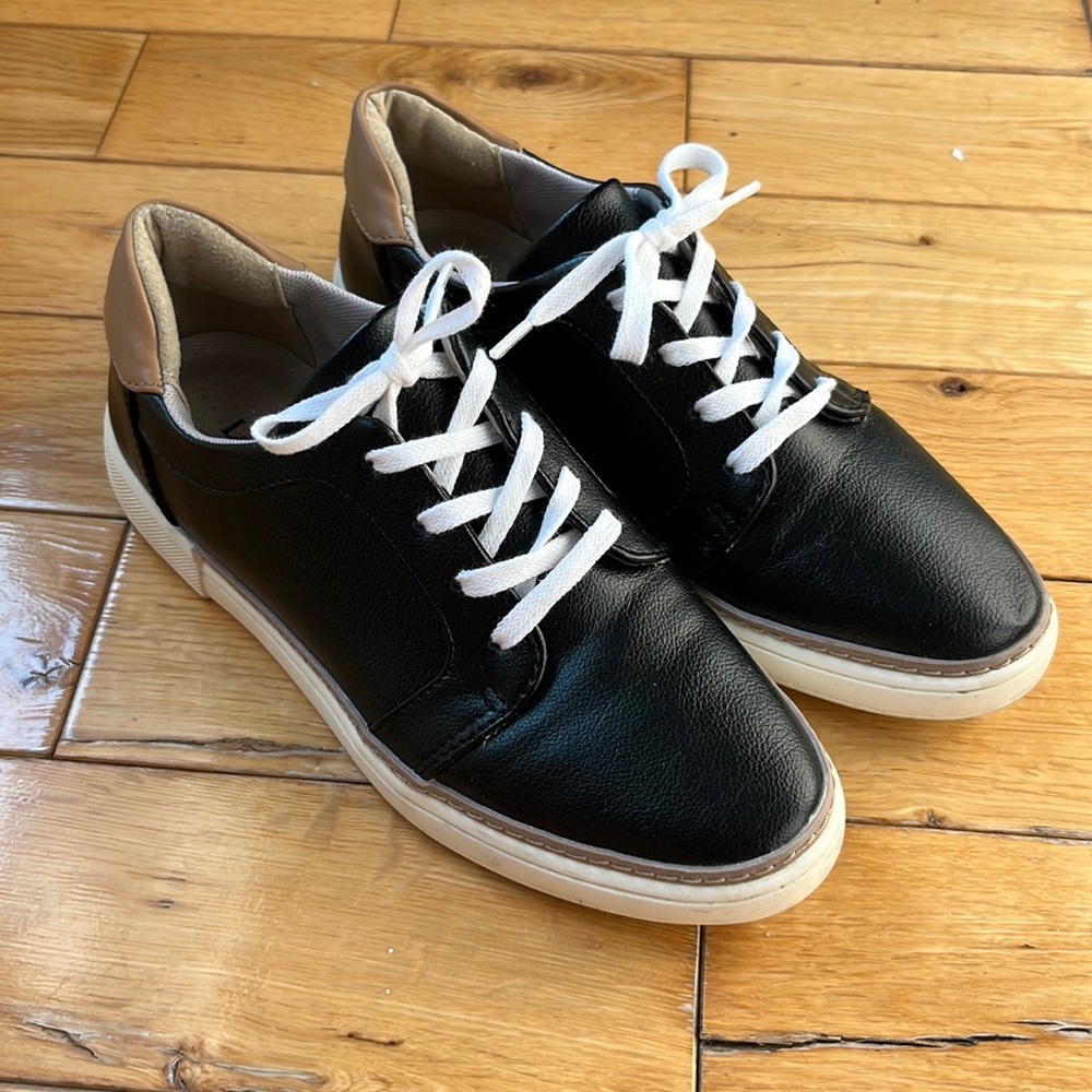 Luca Ferri black faux leather sneakers